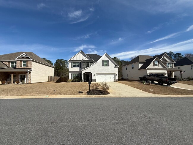Wonderful Home in East Richland in Auburn, AL - Building Photo - Building Photo