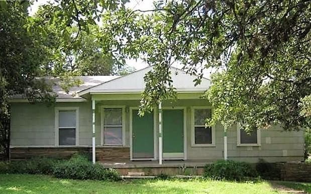 property at 4501 Lareina Dr