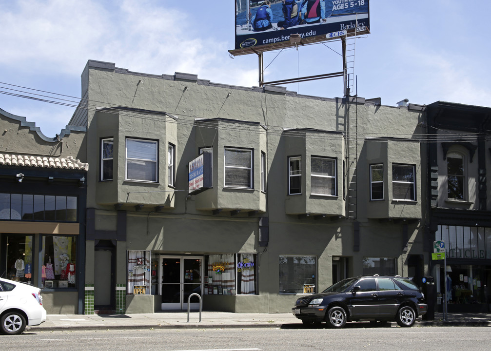 5012-5020 Telegraph Ave in Oakland, CA - Foto de edificio