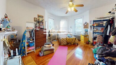 44 Hooker St, Unit 1 in Boston, MA - Building Photo - Building Photo