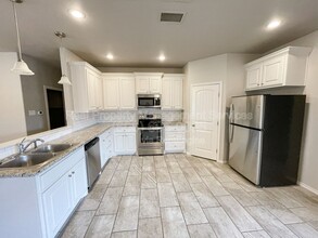 11207 Akron Ave in Lubbock, TX - Building Photo - Building Photo