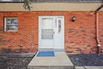 10411 Corbeil Dr in St. Louis, MO - Building Photo - Building Photo