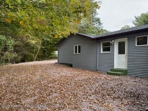 1598 US-6 in Factoryville, PA - Building Photo - Building Photo