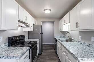 The Social Amherst in Sunderland, MA - Foto de edificio - Interior Photo
