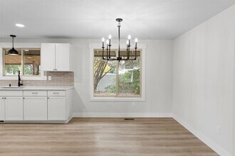 5906 S Donora Dr in Spokane, WA - Building Photo - Building Photo