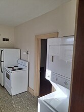 909 S Front St, Unit 1 in Mankato, MN - Building Photo - Building Photo