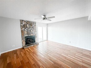 2498 Hidden Cove Ct in Gainesville, GA - Foto de edificio - Building Photo