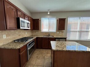 10013 Shelburne Rd in Fort Worth, TX - Building Photo - Building Photo