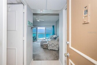 880 Mandalay Ave, Unit S403 in Clearwater Beach, FL - Building Photo - Building Photo