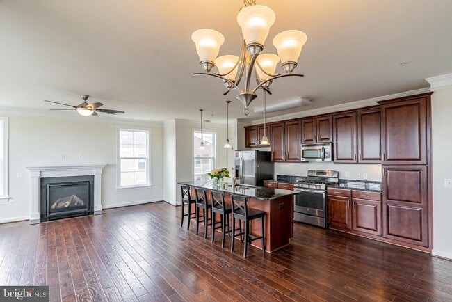 3160 John Glenn St in Herndon, VA - Building Photo - Building Photo