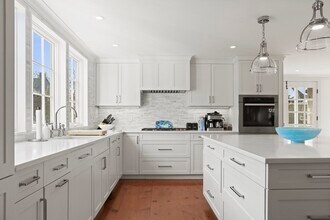 134 Main St in Nantucket, MA - Foto de edificio - Building Photo