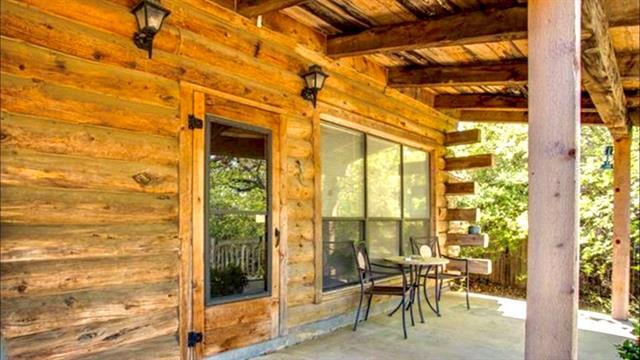 property at 1126 Kingston Dr