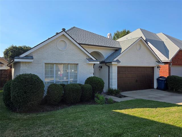 property at 2533 Potomac Dr