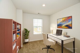 15 Striker Rd in Port Wentworth, GA - Foto de edificio - Building Photo