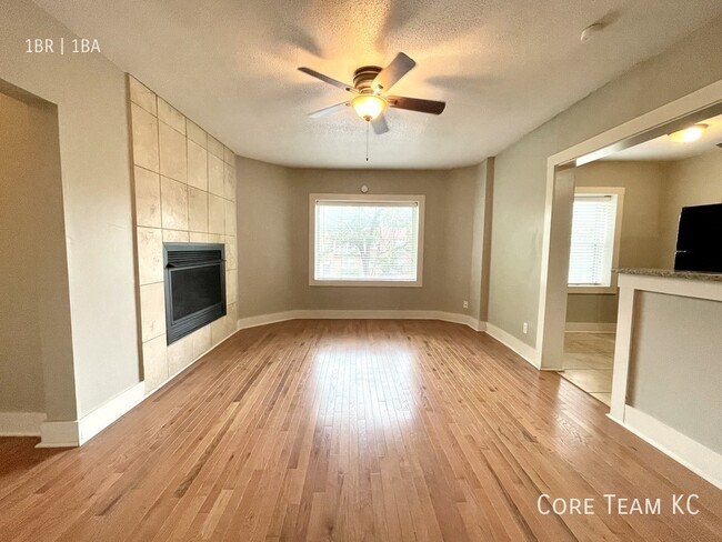 property at 4328 Roanoke Pkwy