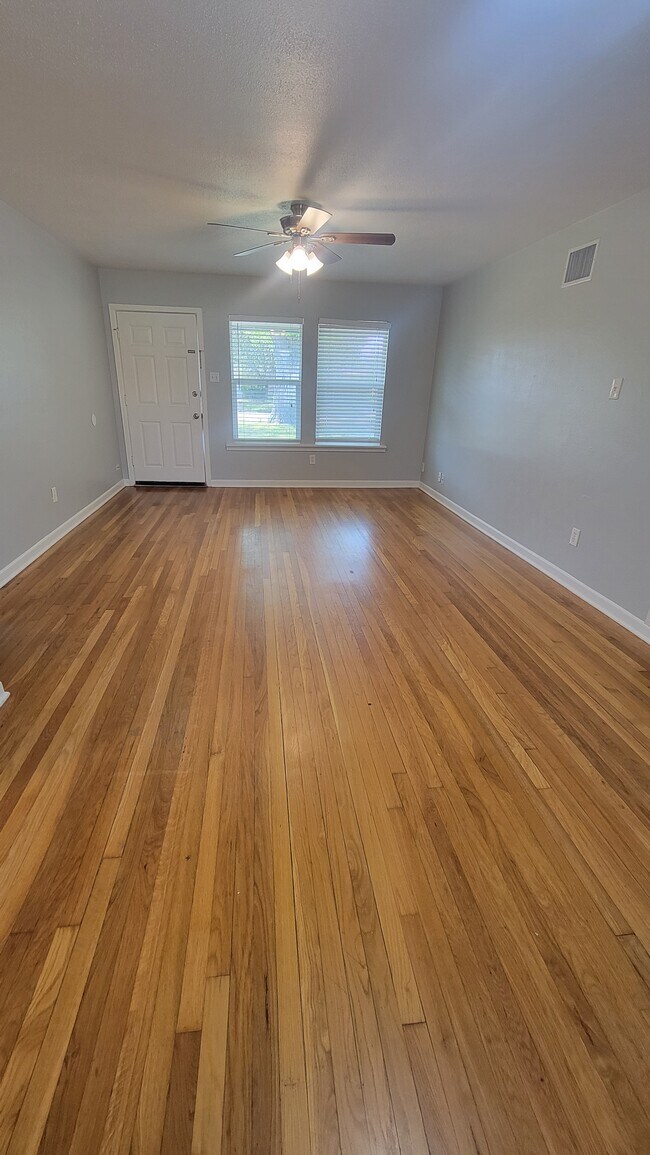215 Nash Blvd in San Antonio, TX - Building Photo - Building Photo