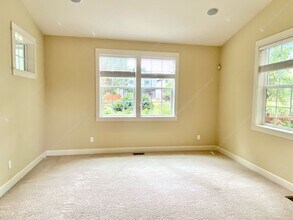 21261 Bellflower Pl in Bend, OR - Building Photo - Building Photo