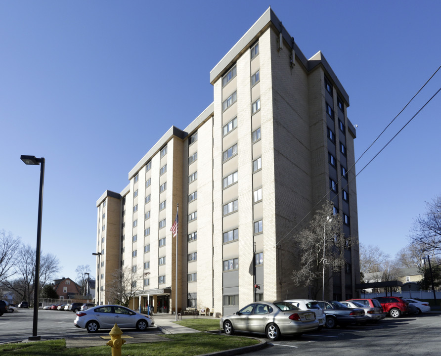 Felicity Tower in Bloomfield, NJ - Building Photo