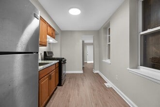 434 N Patterson Park Ave in Baltimore, MD - Building Photo - Building Photo