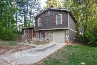 5469 Liberty Rd in Union City, GA - Building Photo - Building Photo
