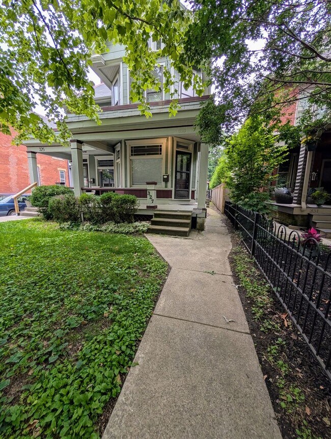 property at 325-327-327 W 1st Ave