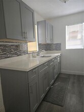 2111 NW 26th Ave in Fort Lauderdale, FL - Building Photo - Building Photo