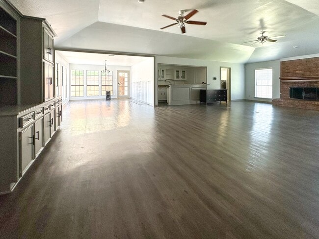 7178 Rolling Fork Dr in Dallas, TX - Building Photo - Building Photo