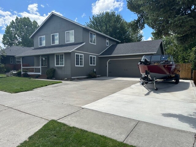 61369 Elkhorn St in Bend, OR - Building Photo