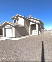 7500 Howard St in El Paso, TX - Building Photo