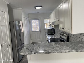 338 Emerald Cove Ct in Wilmington, NC - Building Photo - Building Photo