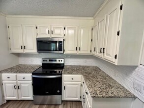 401 Janice St in Enterprise, AL - Building Photo - Building Photo