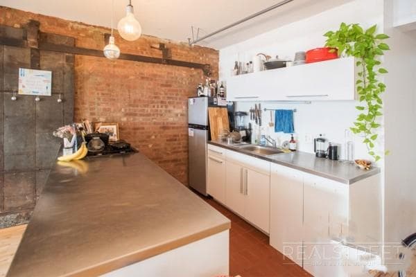 Spacious LOFT in Williamsburg! in Brooklyn, NY - Building Photo - Building Photo