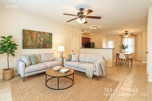 3629 S Hampton Ct in Bryan, TX - Building Photo