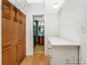 16 Foster St, Unit 4 in Boston, MA - Building Photo - Building Photo