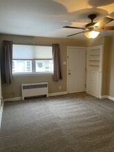 924 Fox Chase Rd, Unit 1st Floor in Rockledge, PA - Building Photo - Building Photo