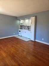 1931 N Cleveland St, Unit 408 in Arlington, VA - Foto de edificio - Building Photo