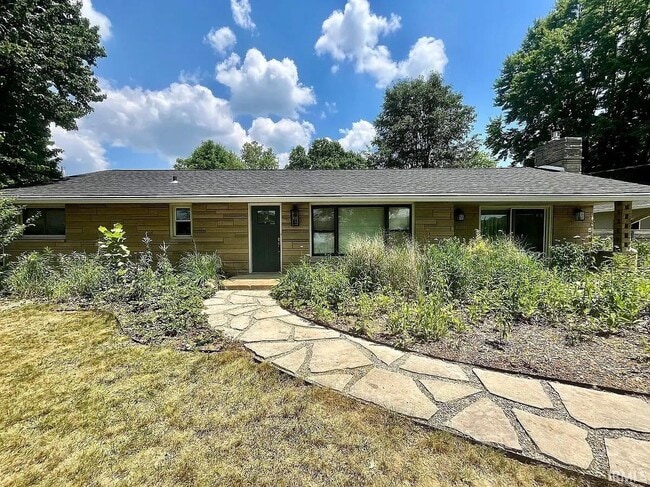 property at 5325 S Fairfax Rd