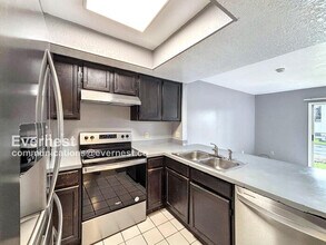 2460 Summerfield Way in Kissimmee, FL - Building Photo - Building Photo