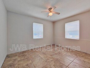 221 15th Ave N in Jacksonville Beach, FL - Building Photo - Building Photo