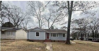 341 E Northside Dr in Jackson, MS - Building Photo