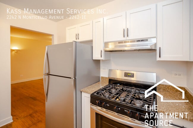 2241 N Monticello Ave, Unit 1E