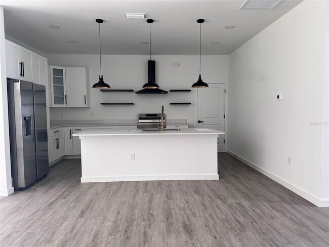 18380 Dakota Ave in Port Charlotte, FL - Building Photo - Building Photo