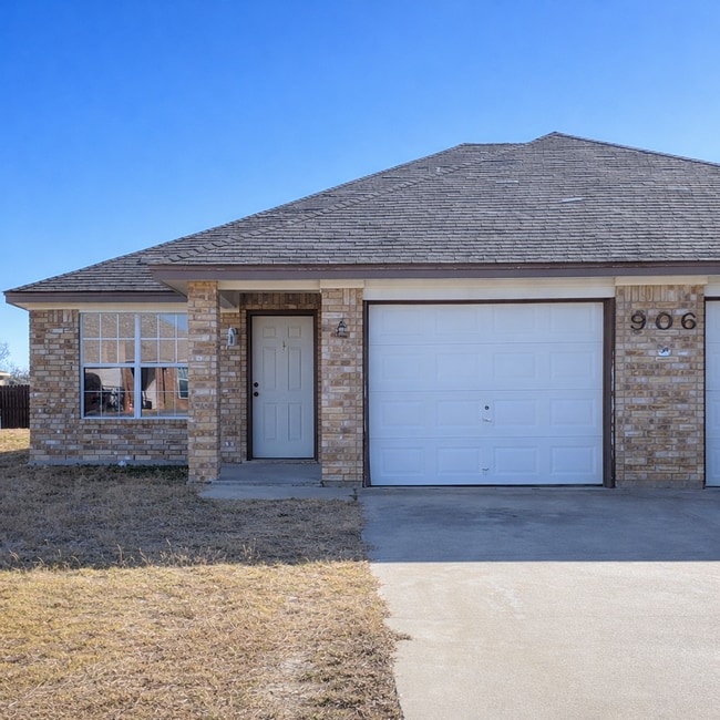 property at 506 Primrose Dr