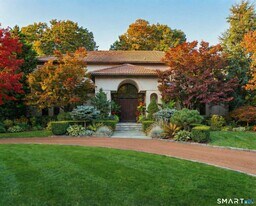 27 Kings Hwy N in Westport, CT - Building Photo