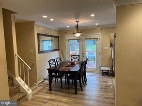 4911 Poplar Dr in Alexandria, VA - Building Photo - Building Photo