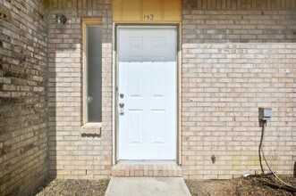 152 Scottwood Dr SE in Fort Walton Beach, FL - Building Photo - Building Photo