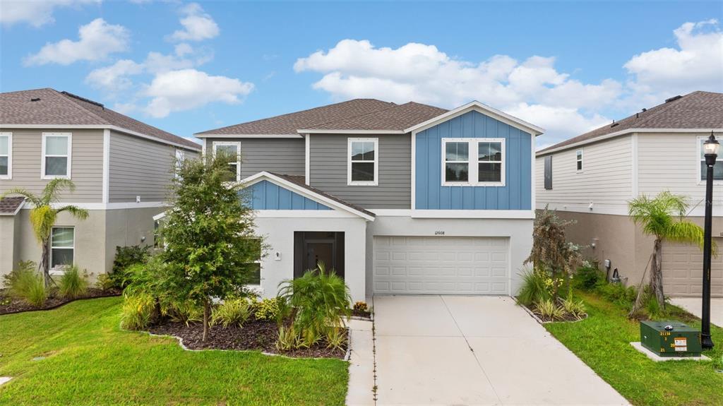 12608 Hysmith Lp in Parrish, FL - Building Photo