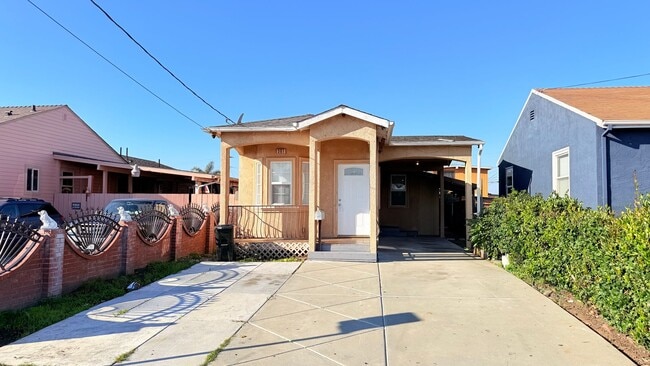 property at 381 S 37th St