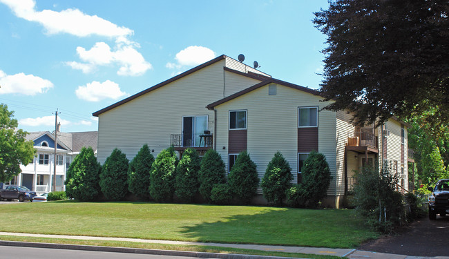 601 A Park Ave in Syracuse, NY - Foto de edificio - Building Photo