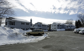 Church Hill Apartments in Durham, NH - Building Photo - Building Photo